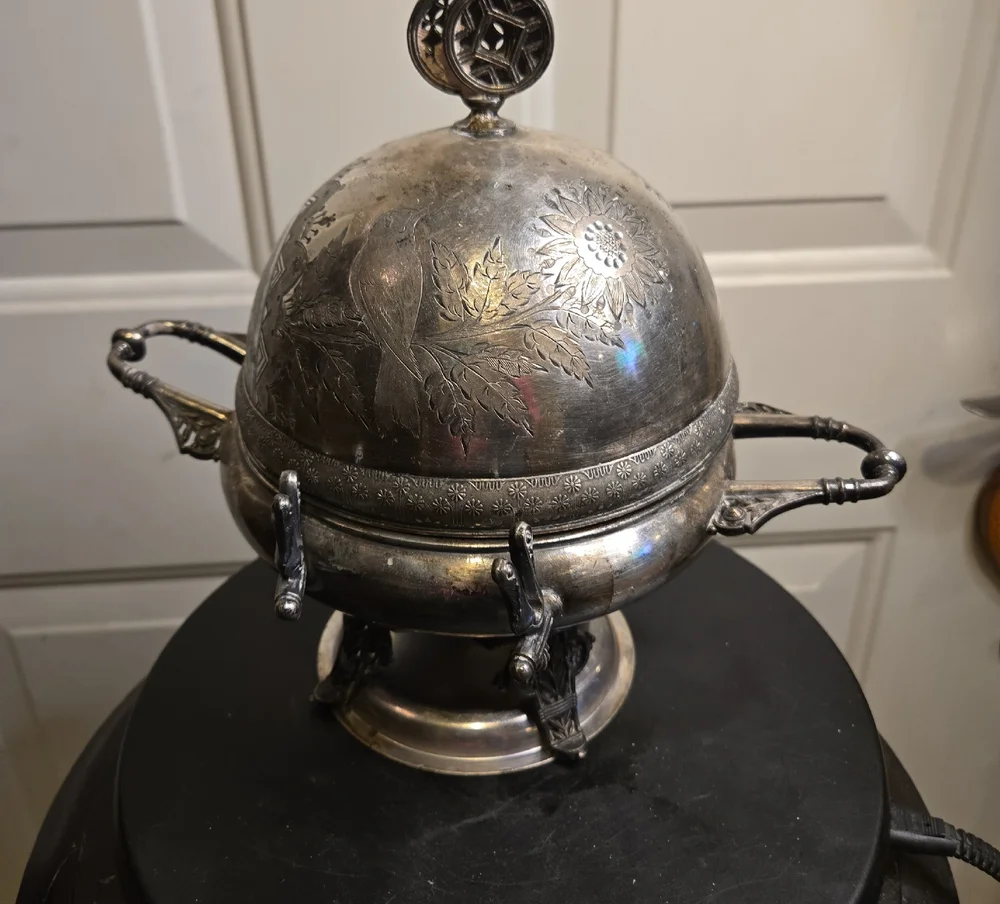 Ornate Meriden Quadruple Silver Plated Butter Dish W/ Lid Aesthetic Period - Picture 1 of 16